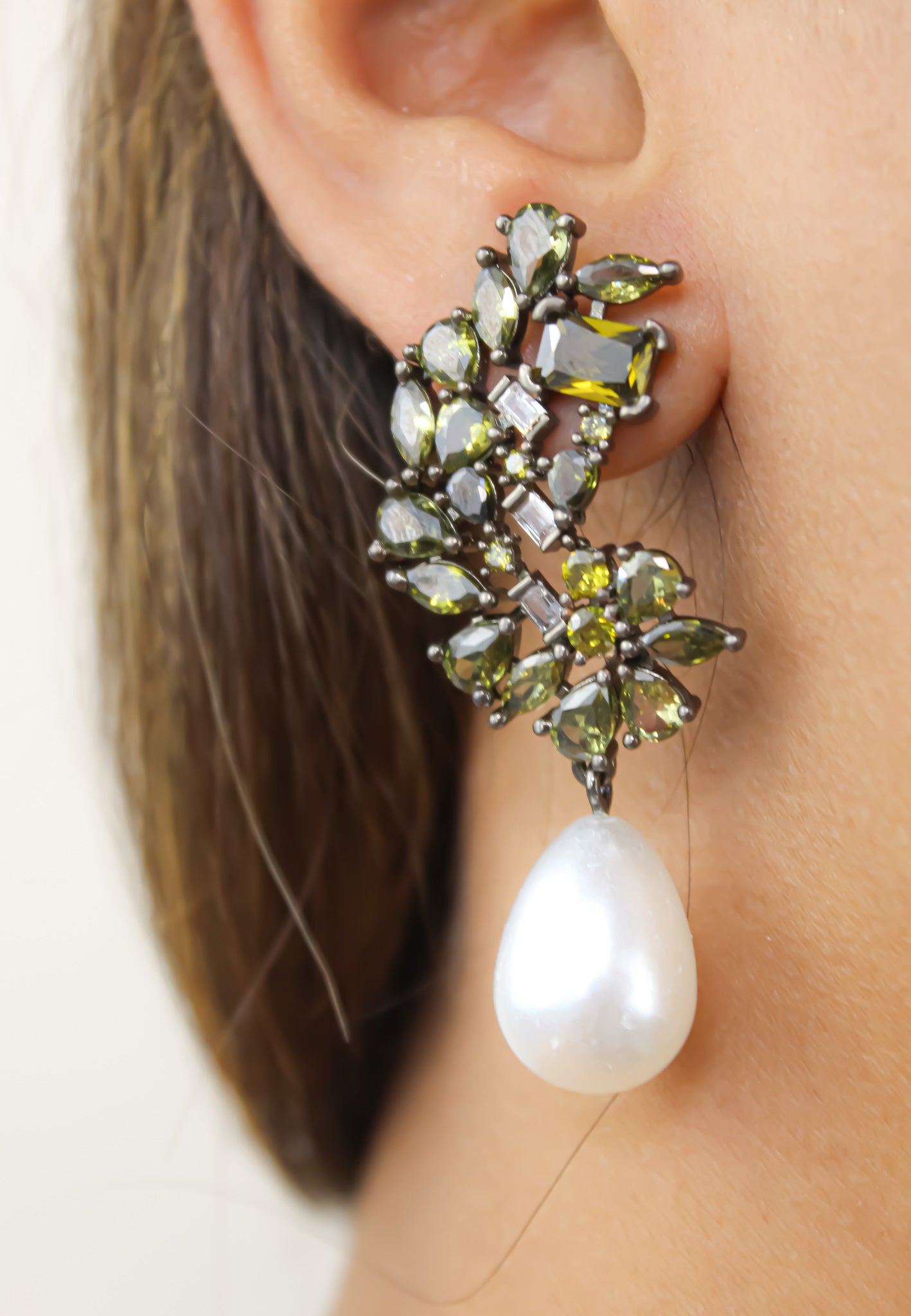 Frosty Pearl Earrings