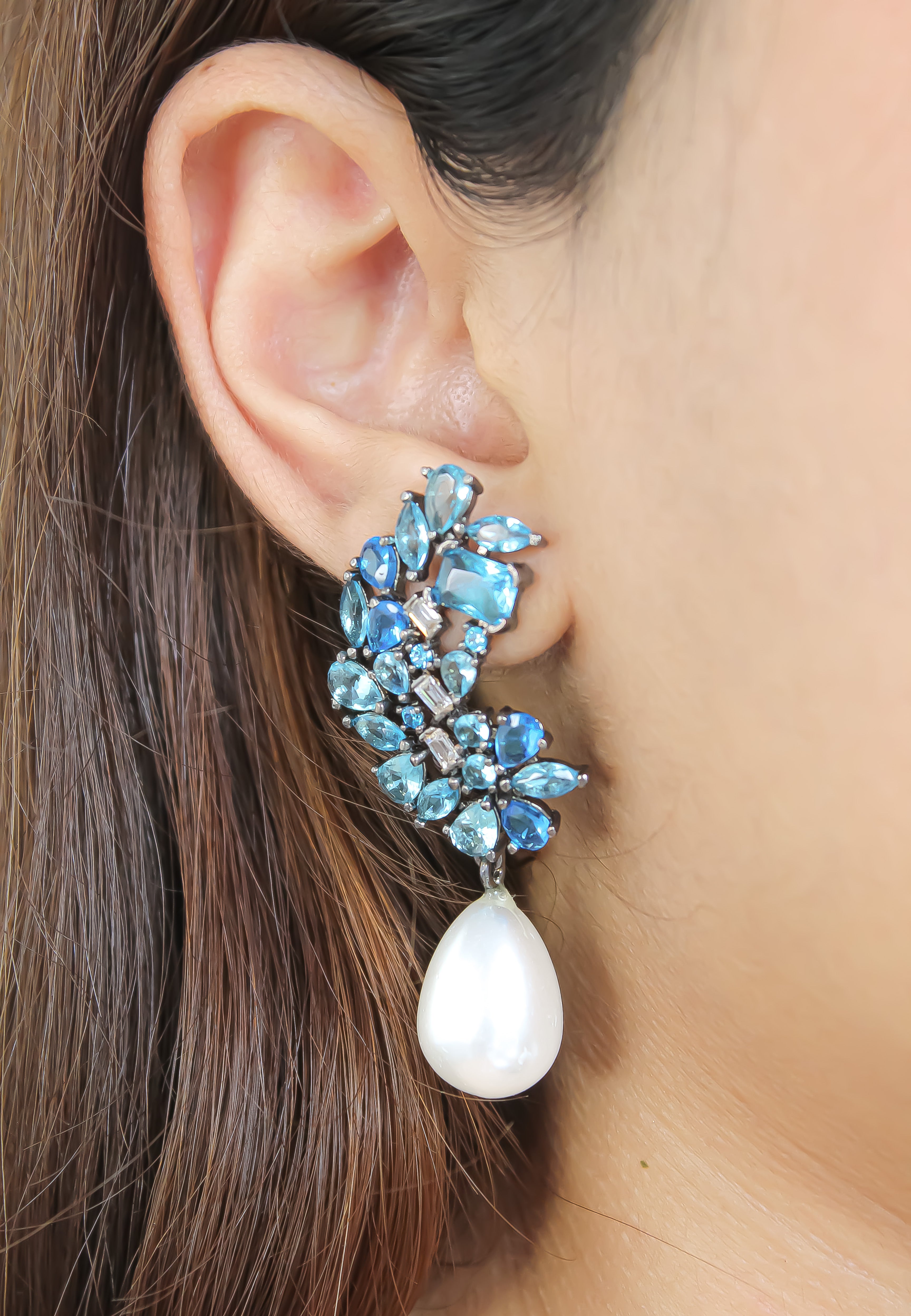 Frosty Pearl Earrings